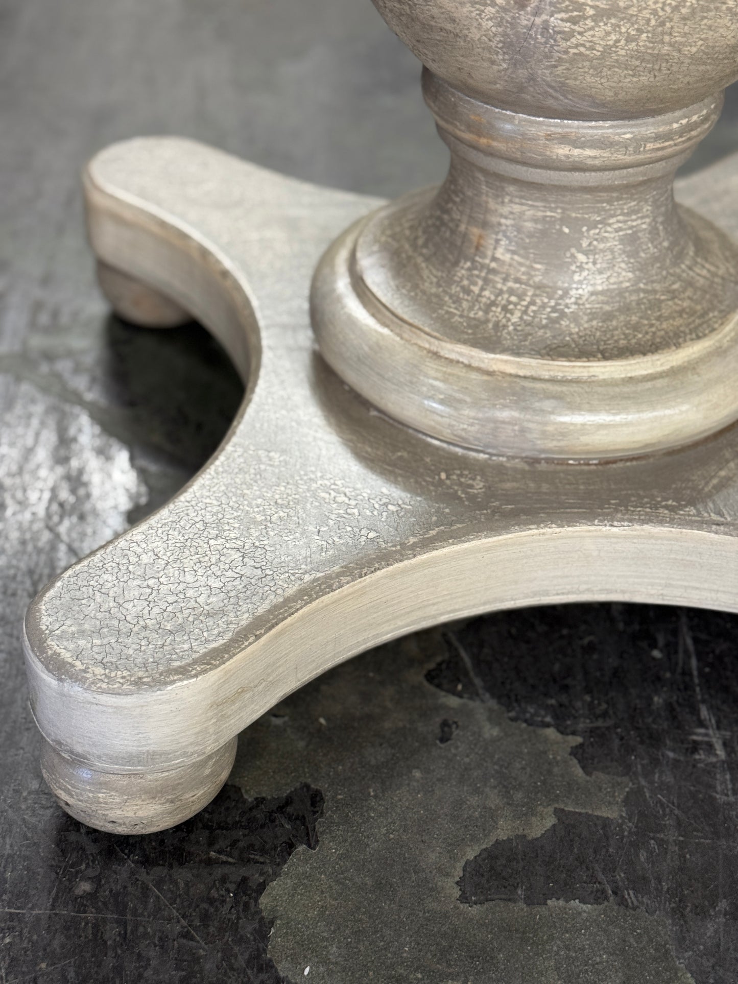 Saint-Antonin-Sur-Bayon Round Counter Height Table In Walnut, Compact 32-Inch Design