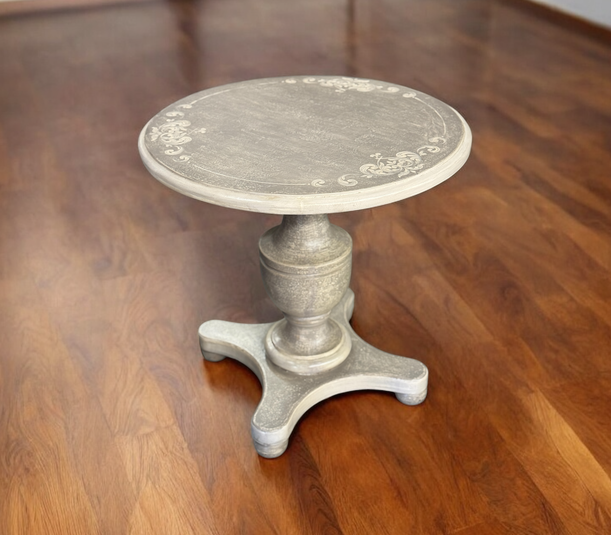 Saint-Antonin-Sur-Bayon Round Counter Height Table In Walnut, Compact 32-Inch Design