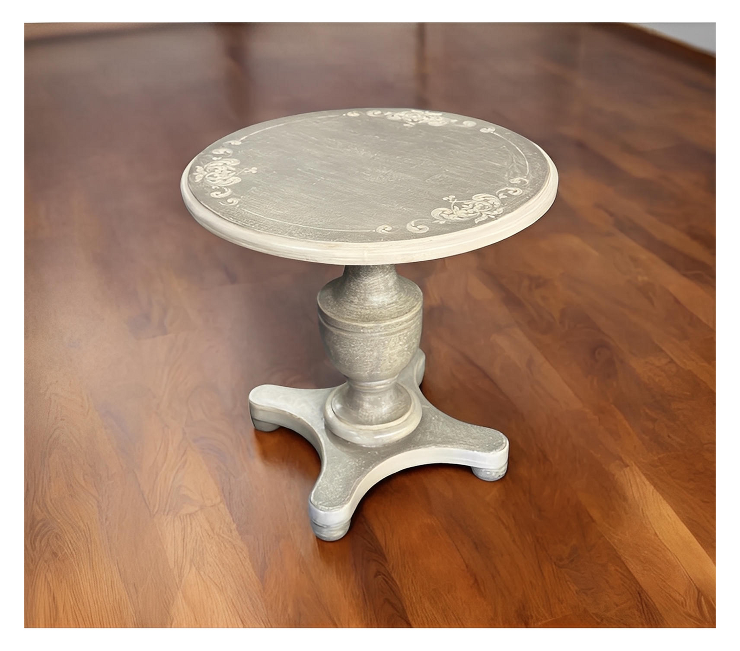 Saint-Antonin-Sur-Bayon Round Counter Height Table In Walnut, Compact 32-Inch Design