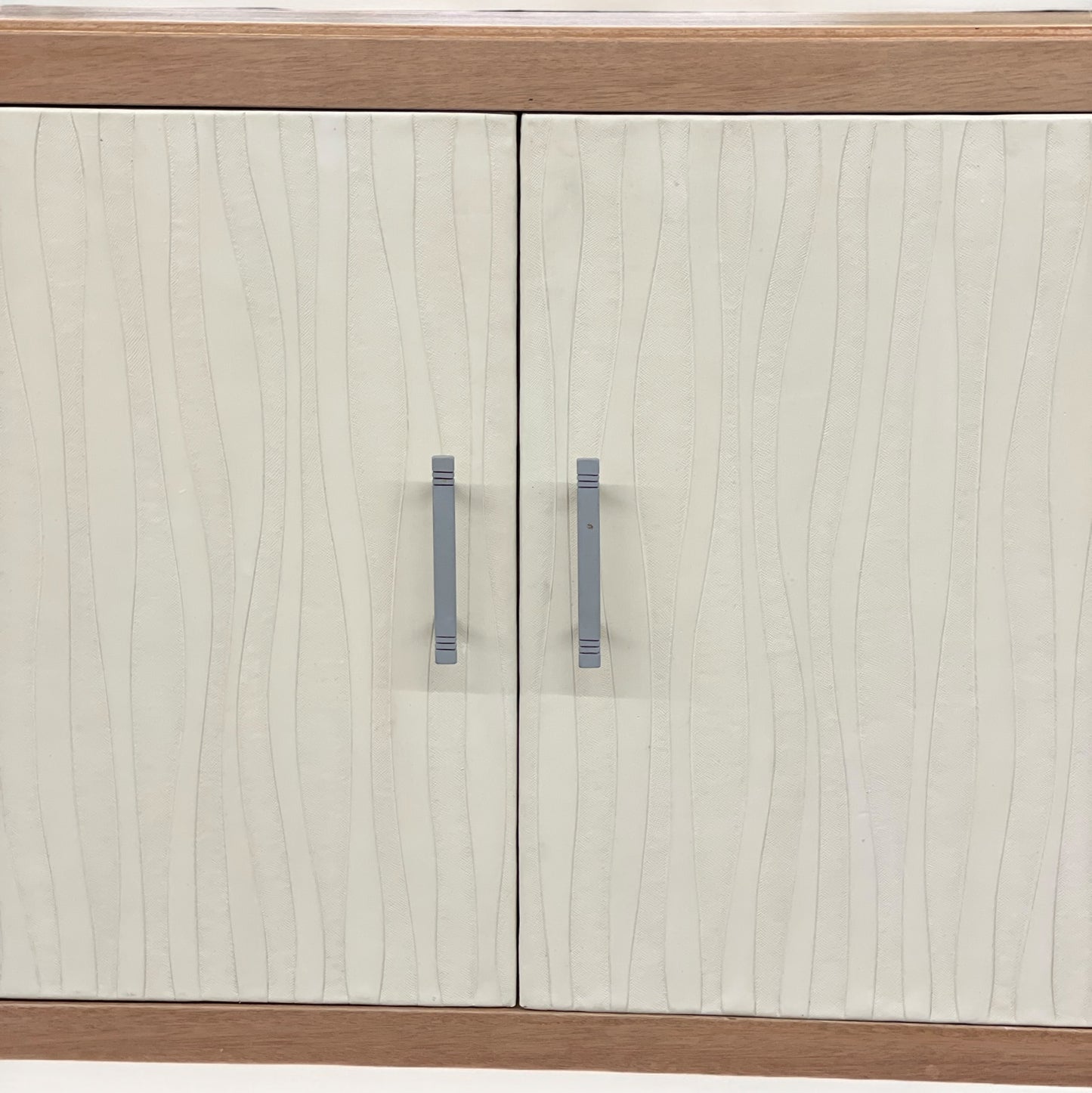 Erquy Chest, White, Storage Cabinet Featuring Textured Wave Pattern Doors and Solid Wood Trim