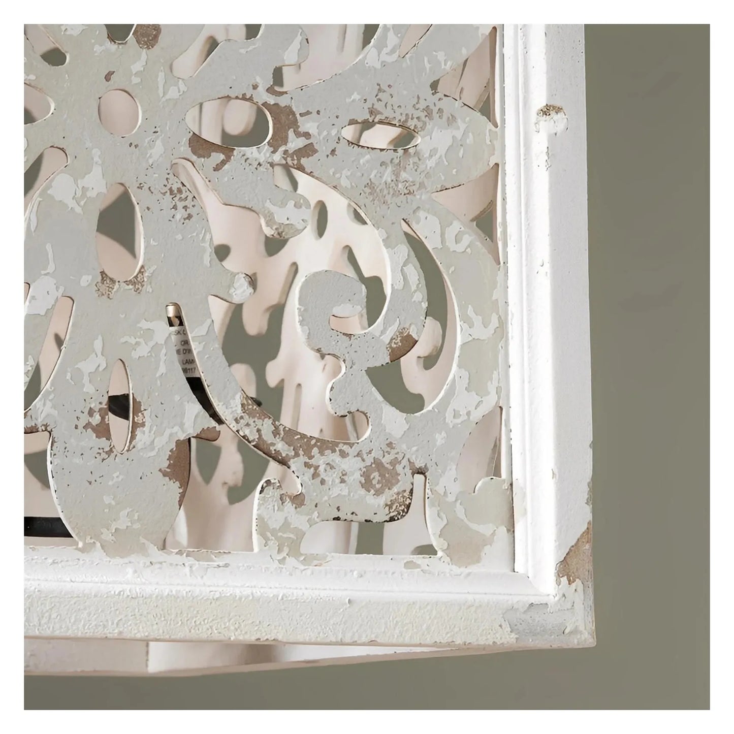 Albali of Salem Pendant, Farmhouse