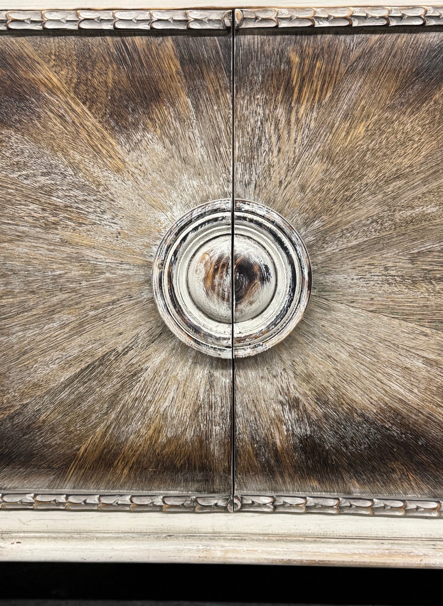 Chamerolles Ivory Handcrafted Dining Room Buffet Table In Antique Finish 19.5 x 78 x 36