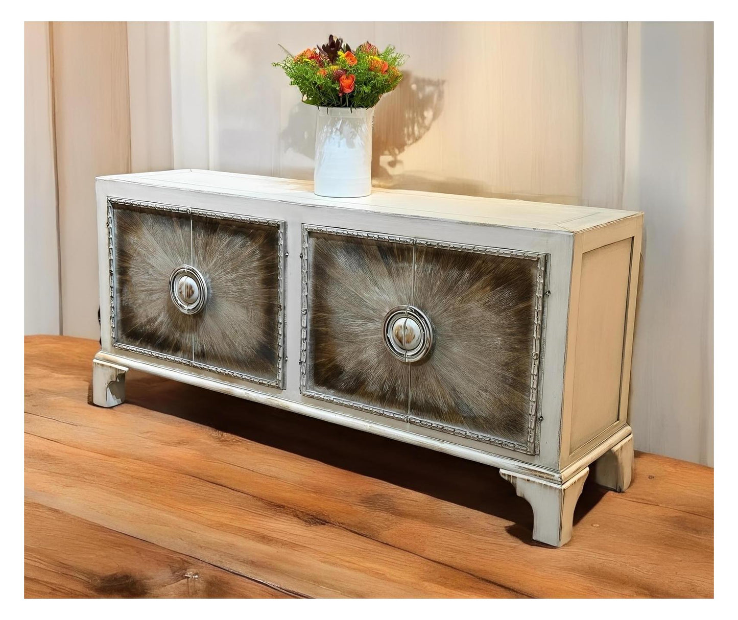 Chamerolles Ivory Handcrafted Dining Room Buffet Table In Antique Finish 19.5 x 78 x 36