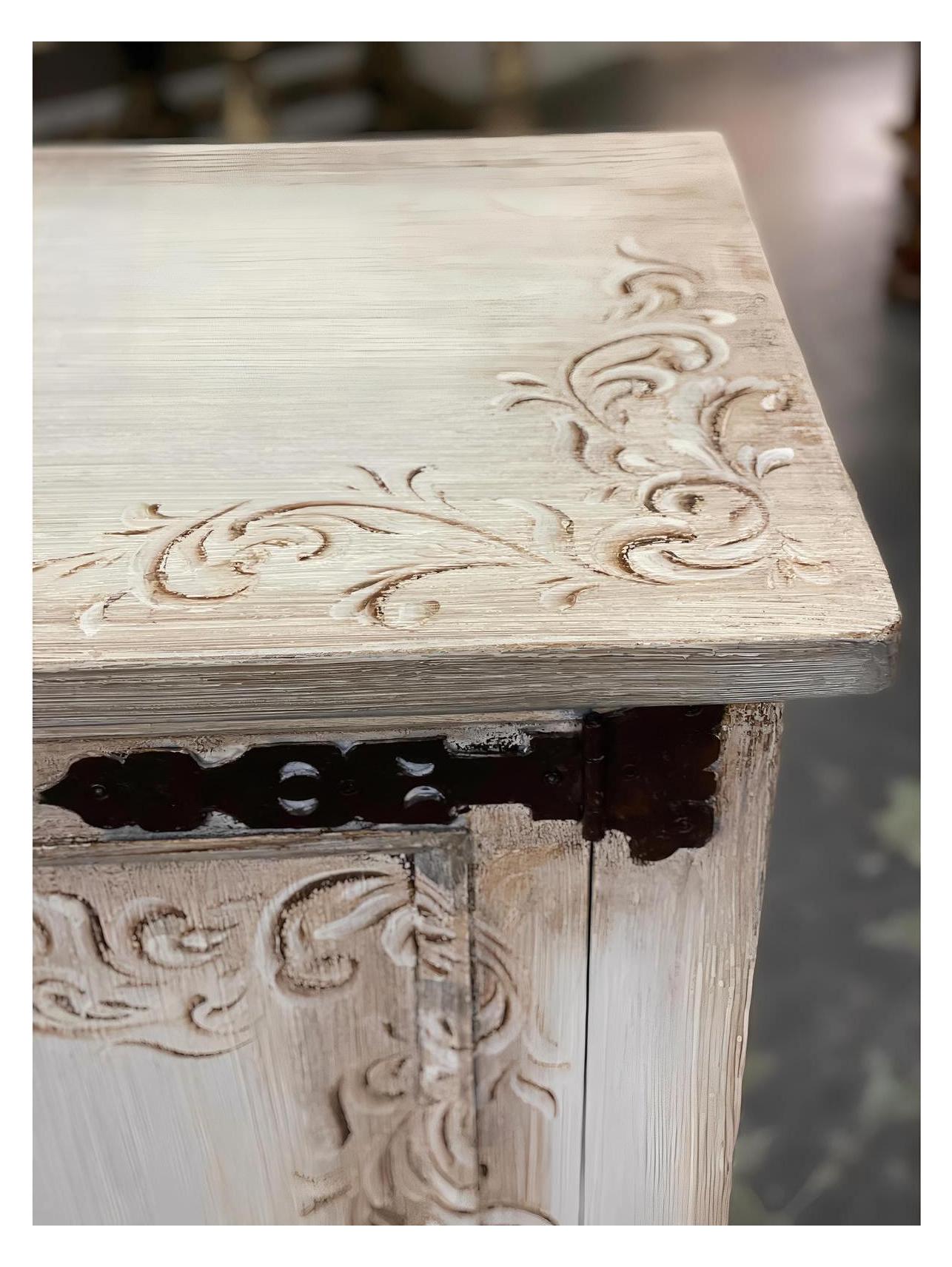 Manoir Orsay Avignon Ivory Handcrafted Dining Room Buffet Table Signature - 18.5 x 82 x 42