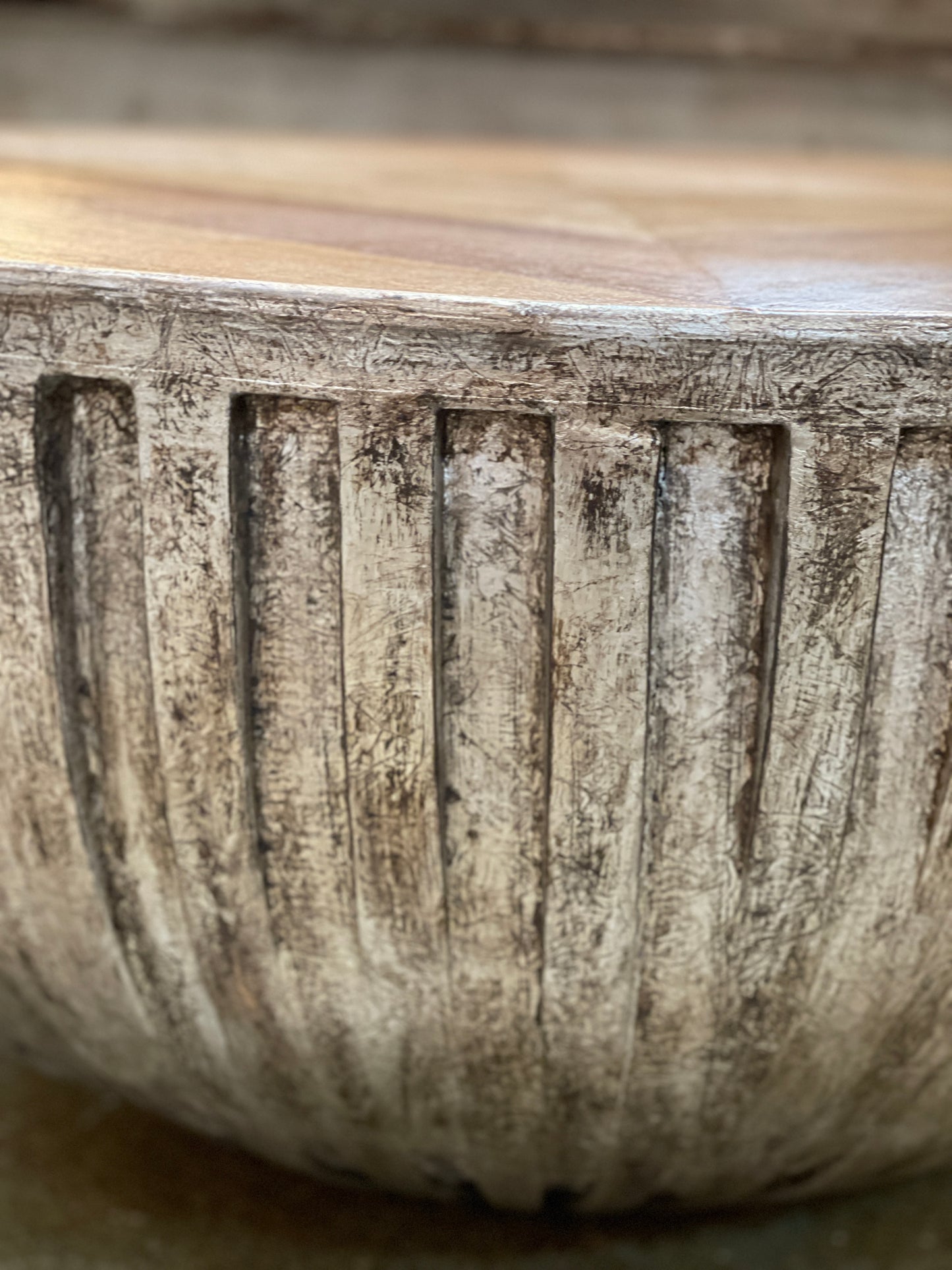 Cirq-Lapopie Coffee Table - Round, Weathered Gray, Ribbed Exterior Texture, Distressed Concrete Finish