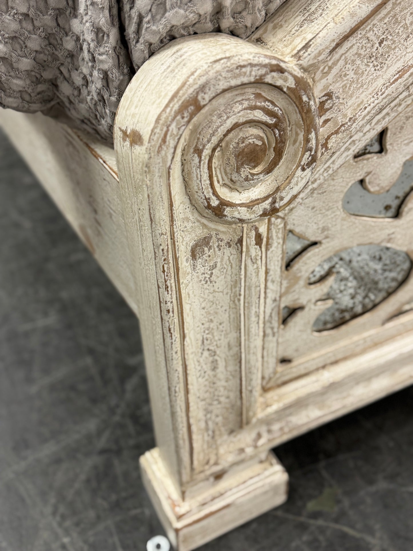 ALBA BEDROOM SET | Luxury French European | Antique Mirror Details | Includes Delivery and Assembly