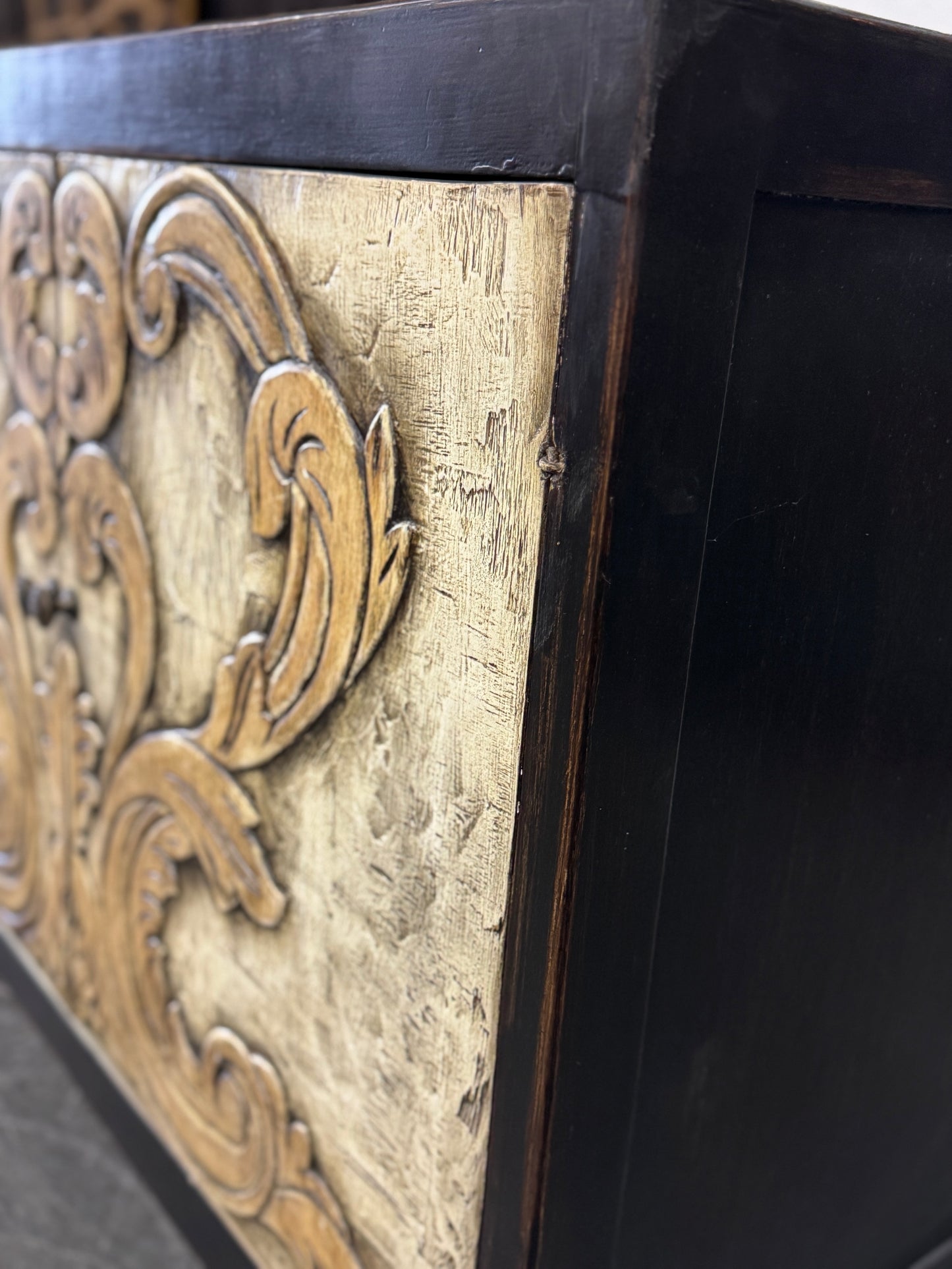 Nazelles Luxurious Wooden Dining Buffet Table - 19.5 x 84 x 36 Inches