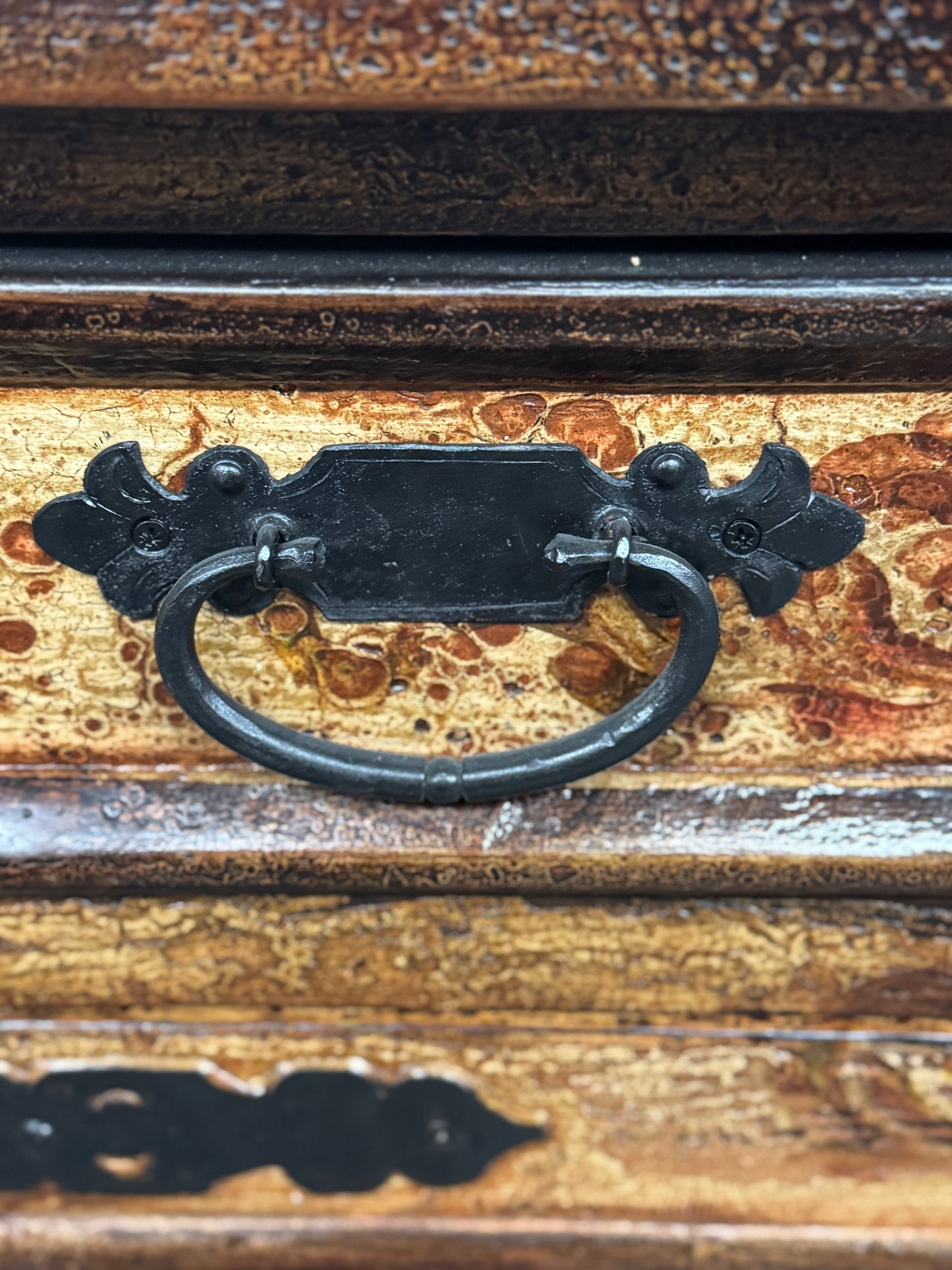 Saché Balzac Antique Walnut Dining Room Buffet Table - 19 x 65 x 39