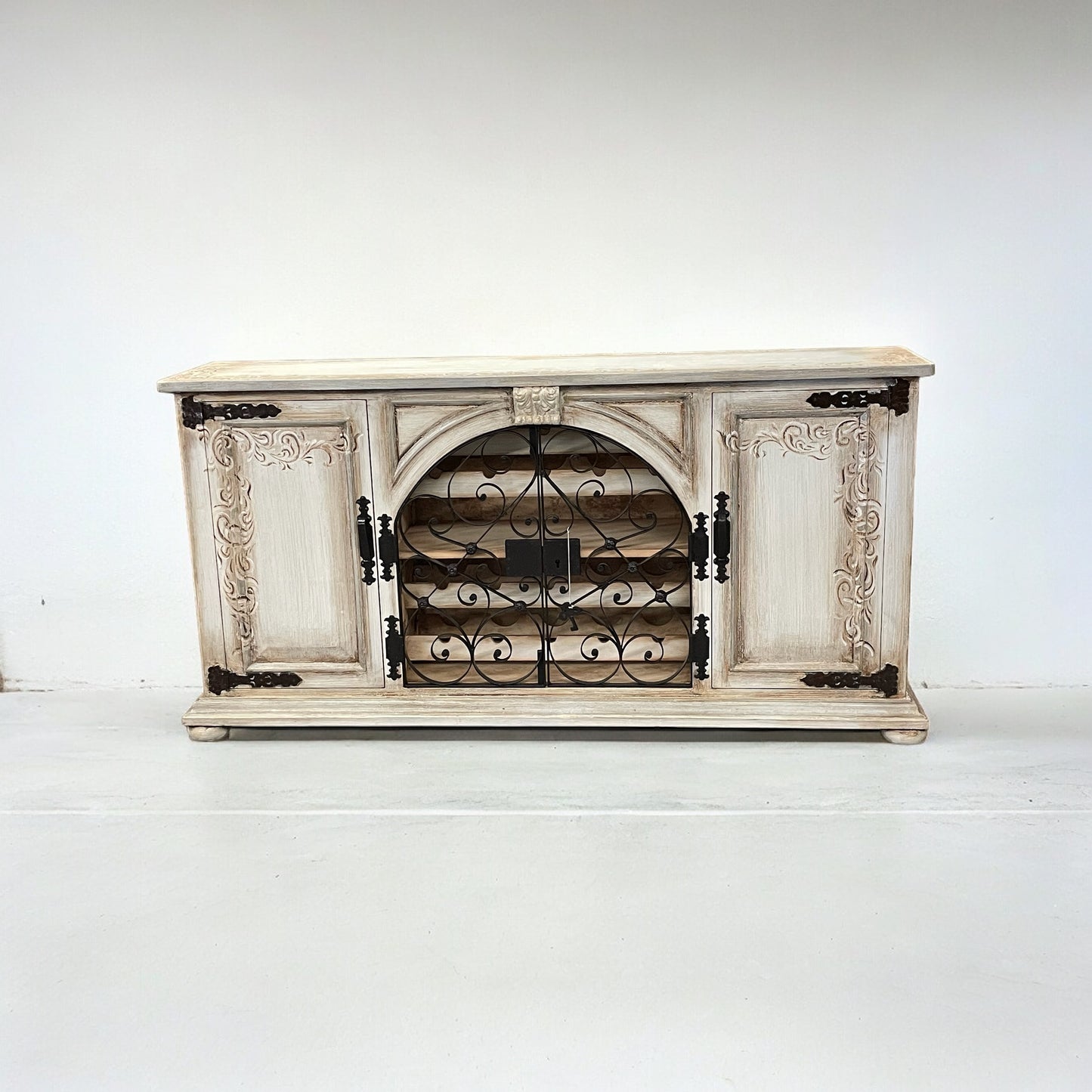 Manoir Orsay Avignon Ivory Handcrafted Dining Room Buffet Table Signature - 18.5 x 82 x 42