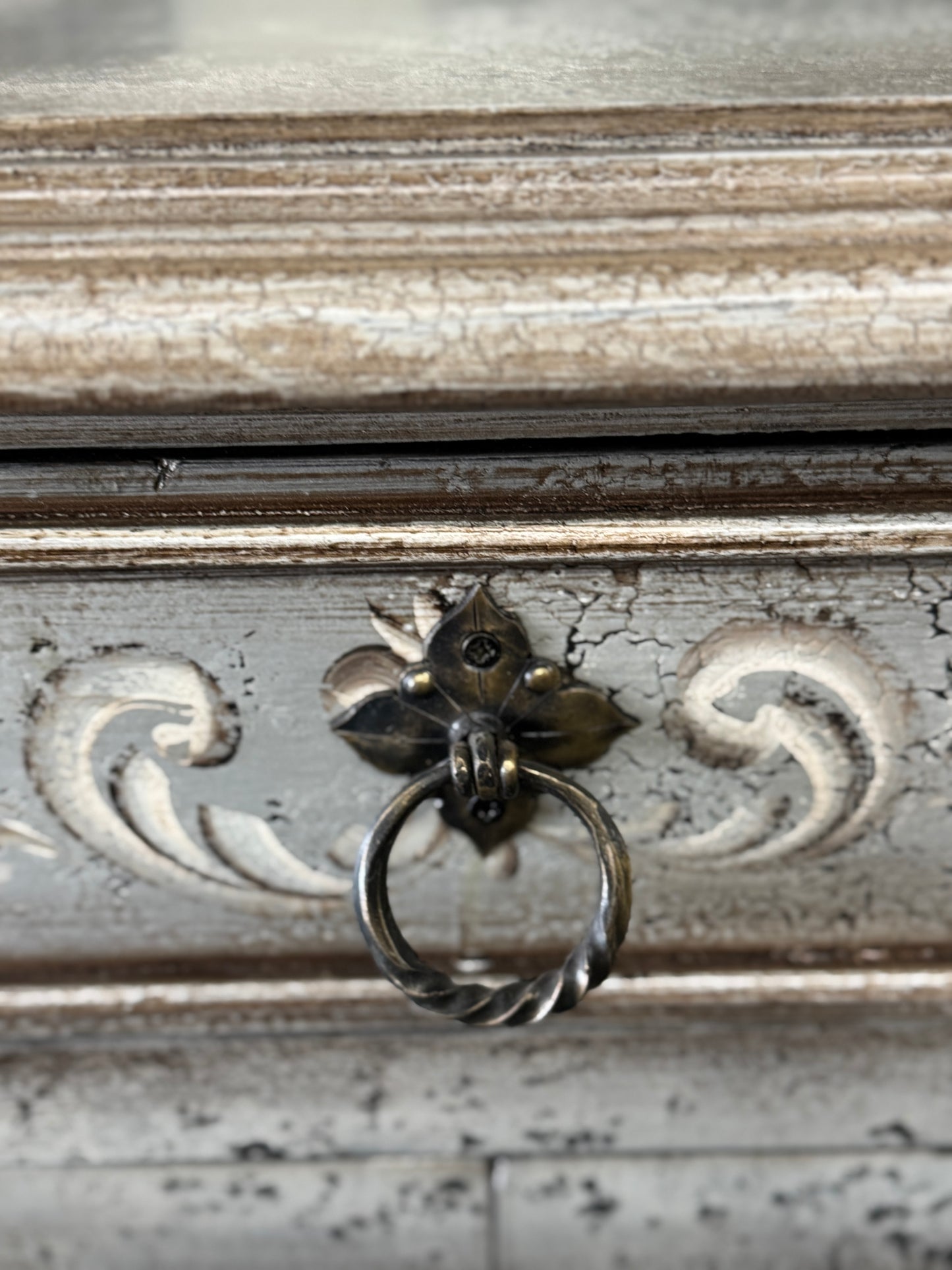 Valencia European Estate Weathered Gray Handcrafted Dining Room Buffet Table - 13 x 90 x 41
