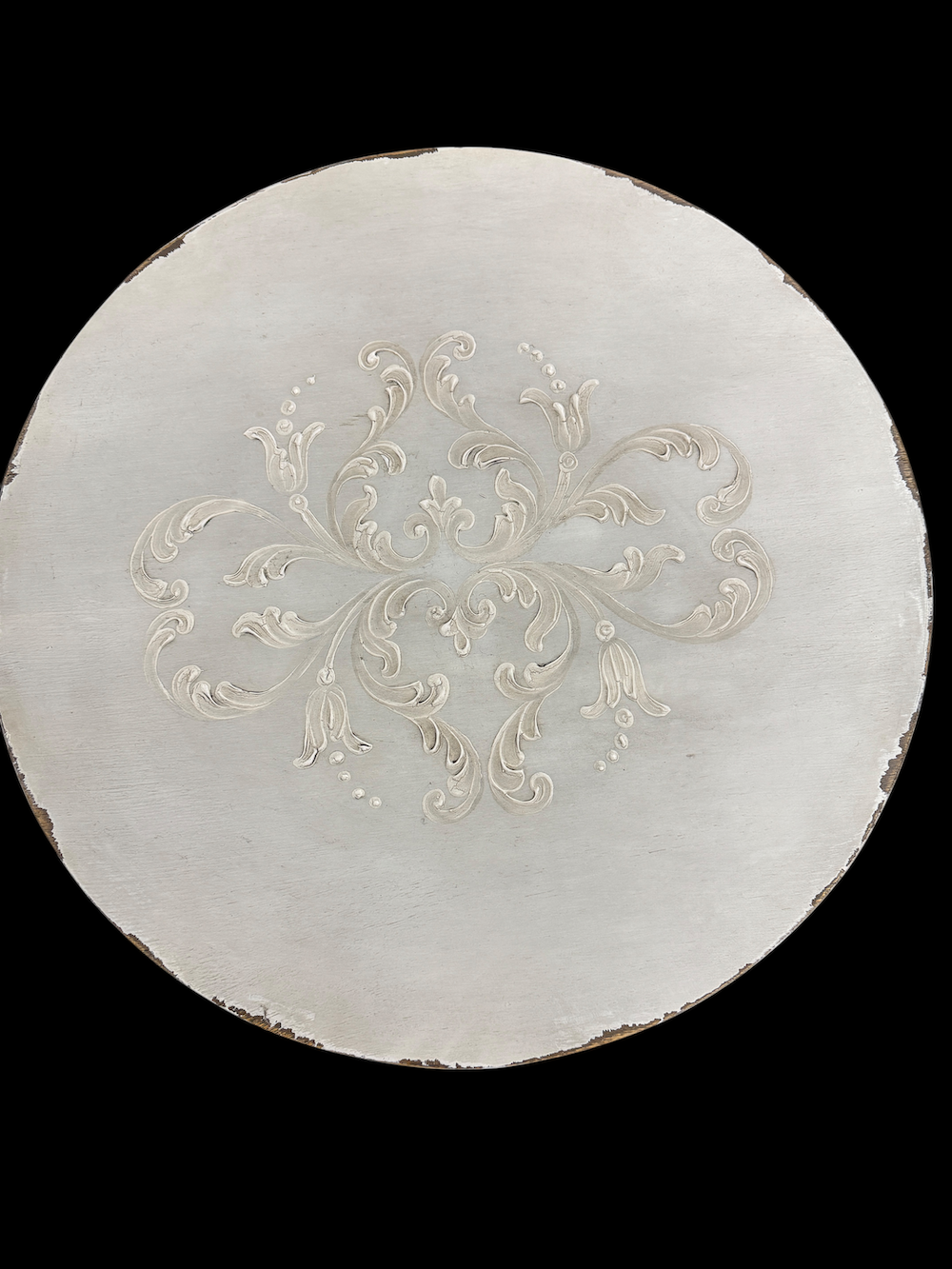 Vallon-Pont-d’Arc End Tables (2-Pack), Distressed White, Carved Acanthus Leaf Pedestal