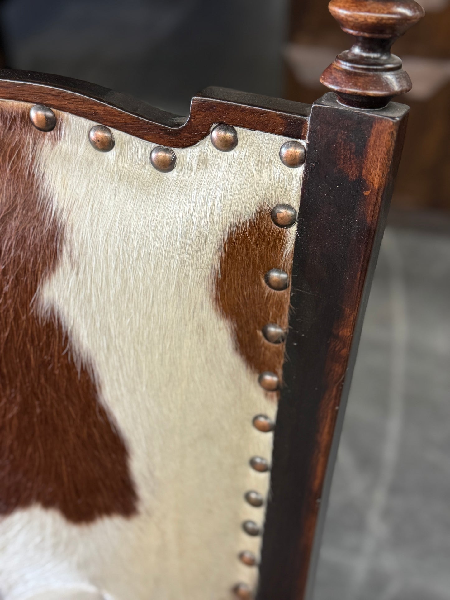 RED RIVER CHAIR - LEATHER WITH COWHIDE (2-Pack)
