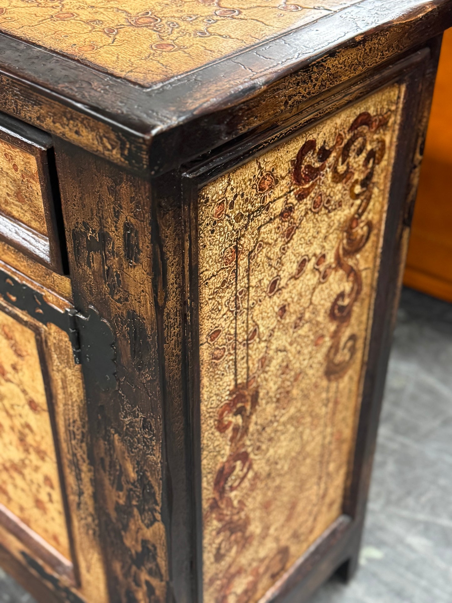 Saché Balzac Antique Walnut Dining Room Buffet Table - 19 x 65 x 39