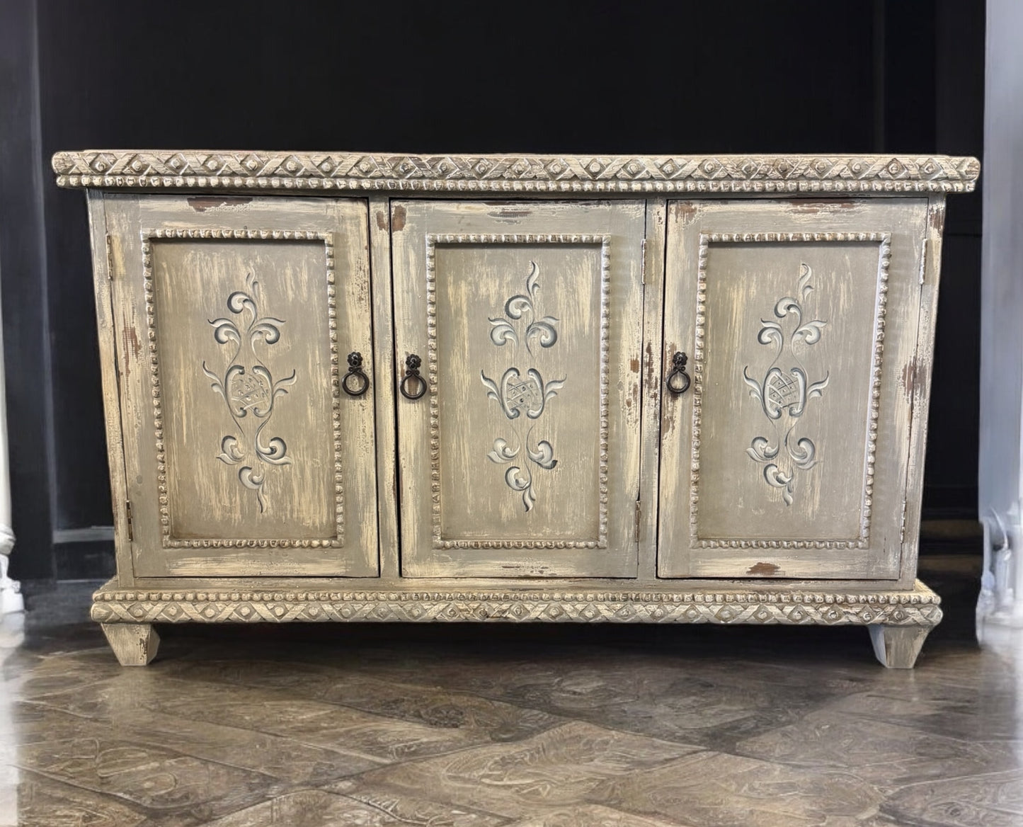 Seville Antique Gold European Manor Dining Room Buffet Table Handcrafted And Distressed Finish - 18 x 67 x 40