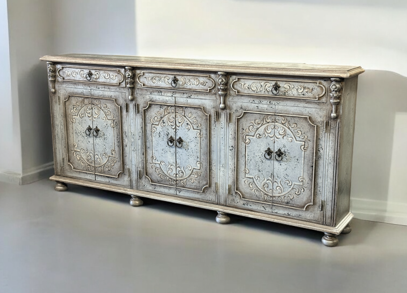 Valencia European Estate Weathered Gray Handcrafted Dining Room Buffet Table - 13 x 90 x 41