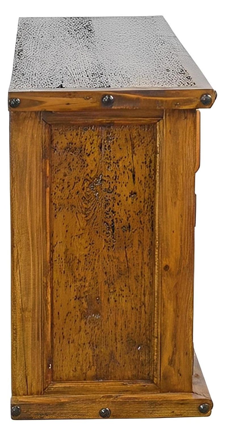 Eagle Pass Basin Buffet Table