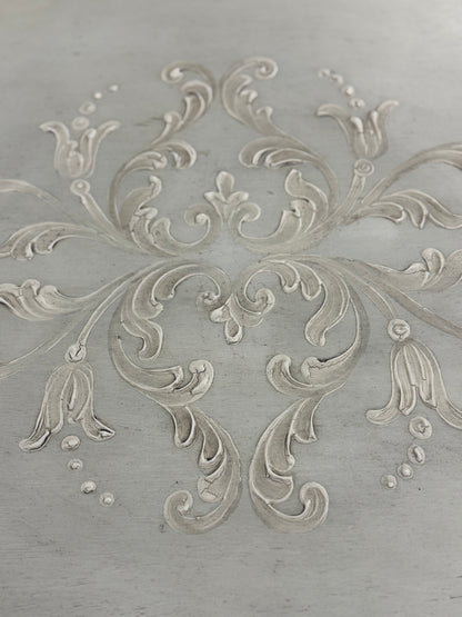 Vallon-Pont-d’Arc End Tables (2-Pack), Distressed White, Carved Acanthus Leaf Pedestal